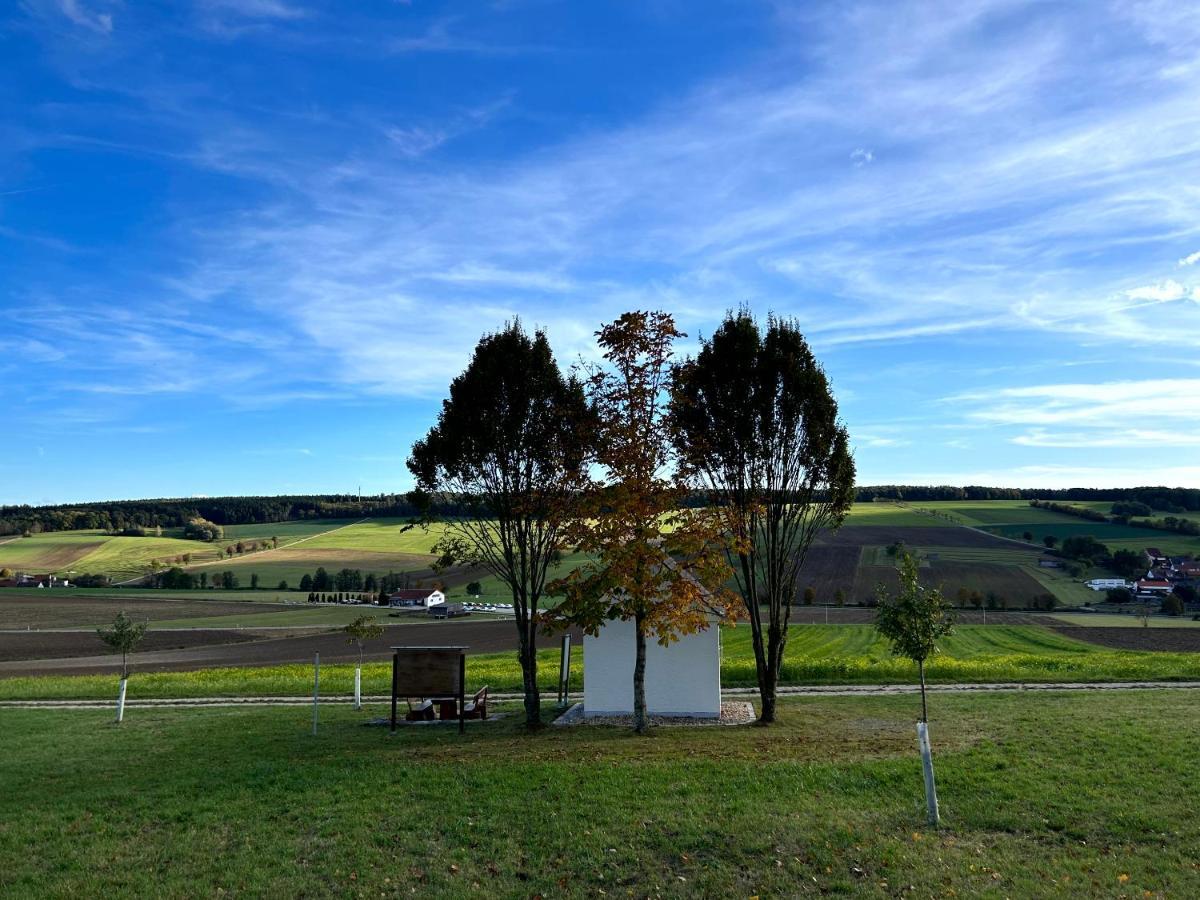 Ferienwohnung Im Usseltal - Zirben Spa - Monheimer Alb - Altmuehltal - Familie Geyer Daiting Monheim  Bagian luar foto