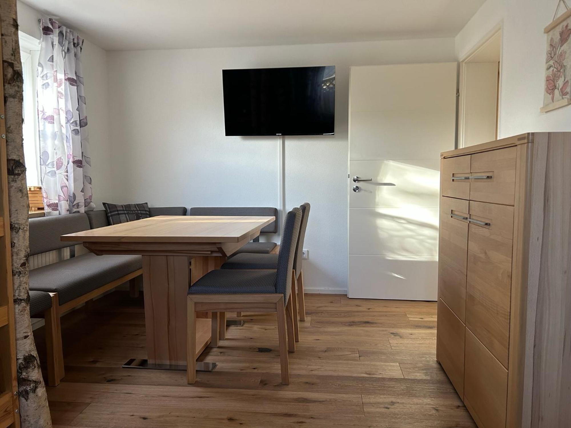 Ferienwohnung Im Usseltal - Zirben Spa - Monheimer Alb - Altmuehltal - Familie Geyer Daiting Monheim  Bagian luar foto
